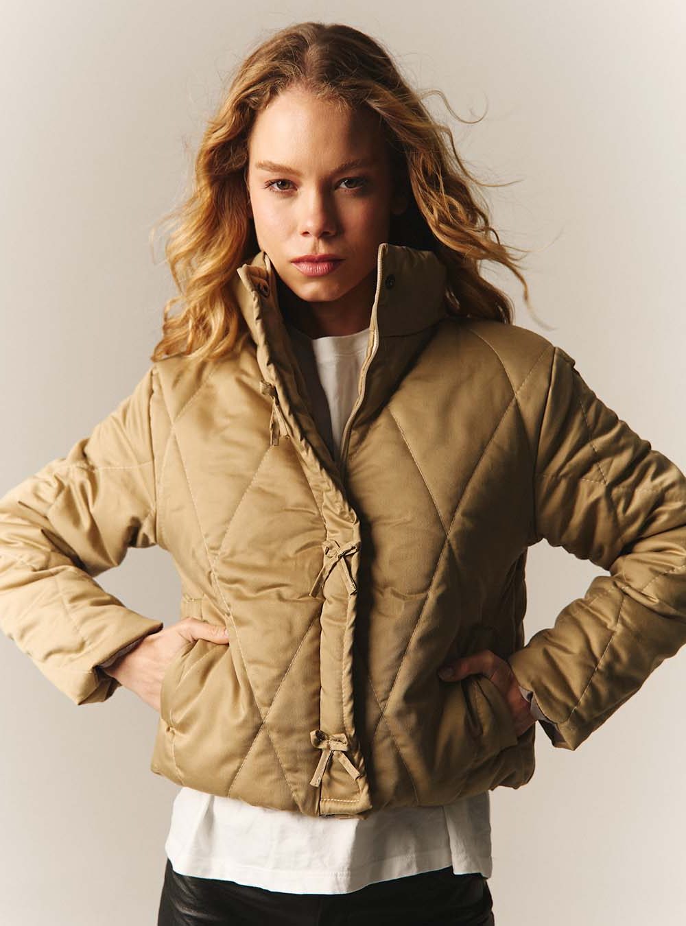 Chaqueta puffer trench