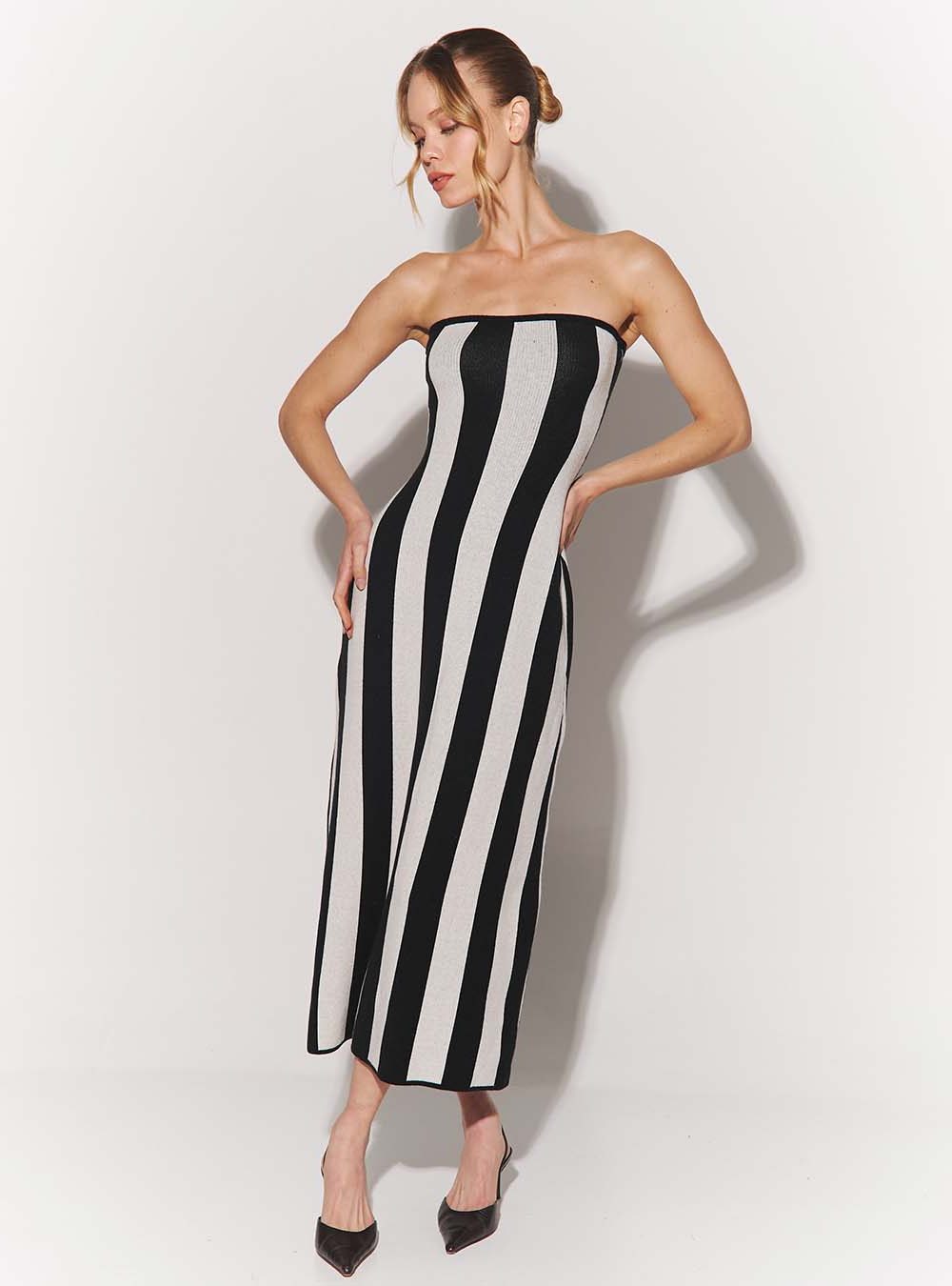 Vestido strapples a rayas
